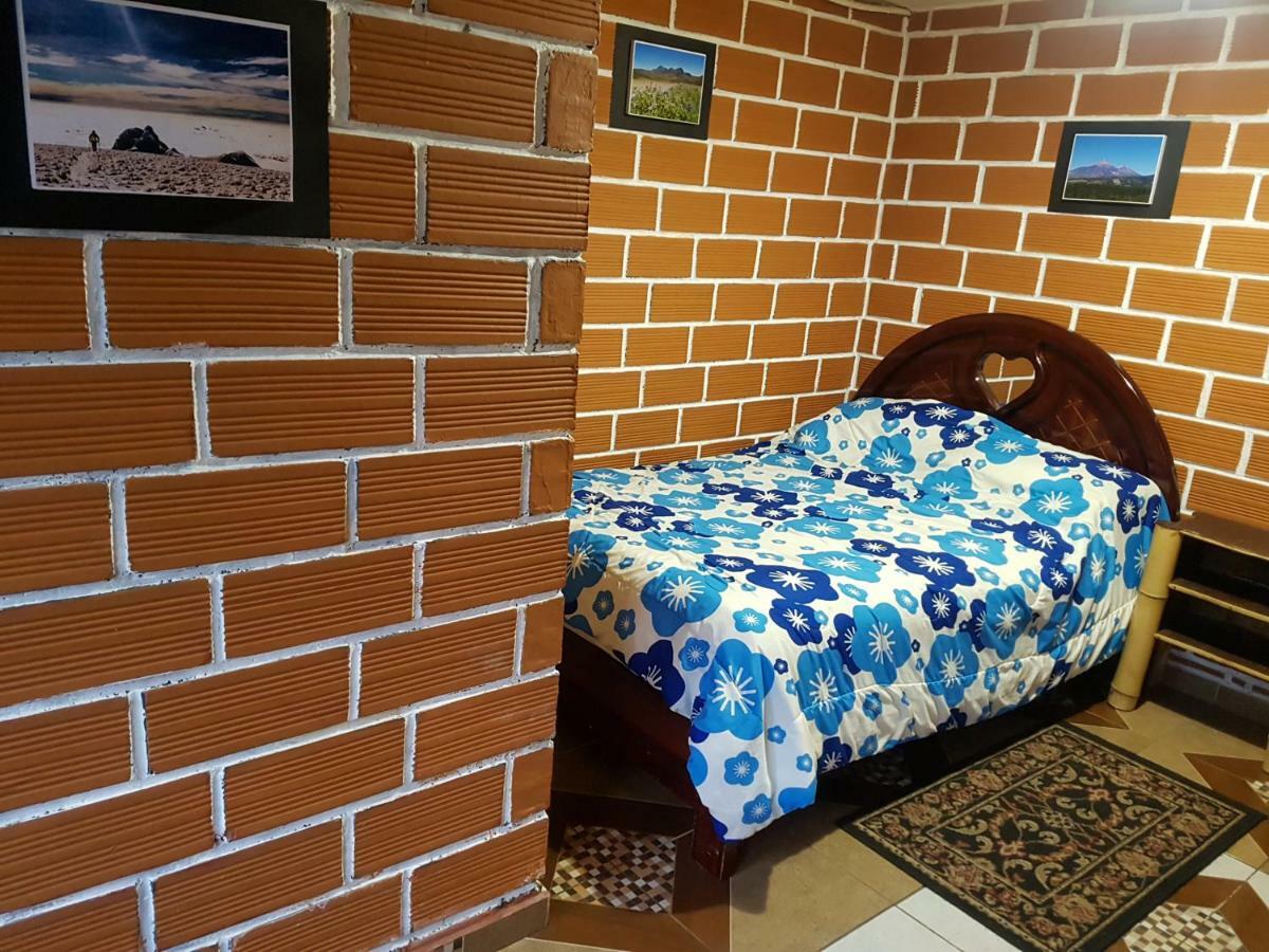 Hostal Sendero De Volcanes Латакунга Екстериор снимка