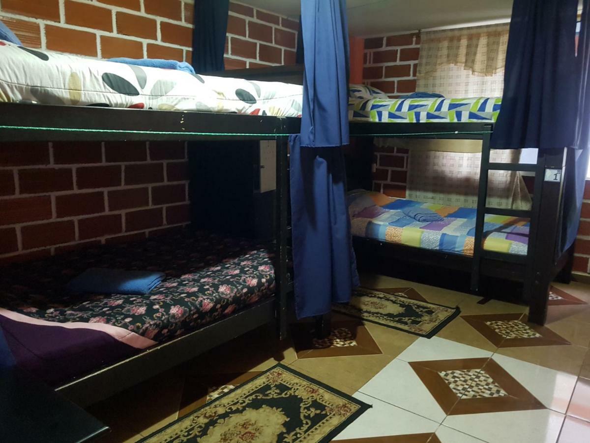 Hostal Sendero De Volcanes Латакунга Екстериор снимка